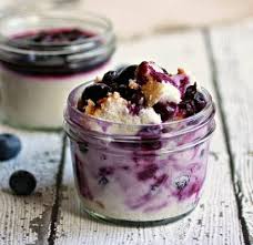 زبادى توت ازرق